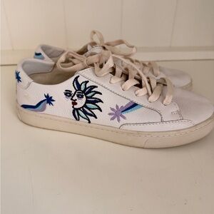 Soludos Leather embroidered cosmic stars size 7.5